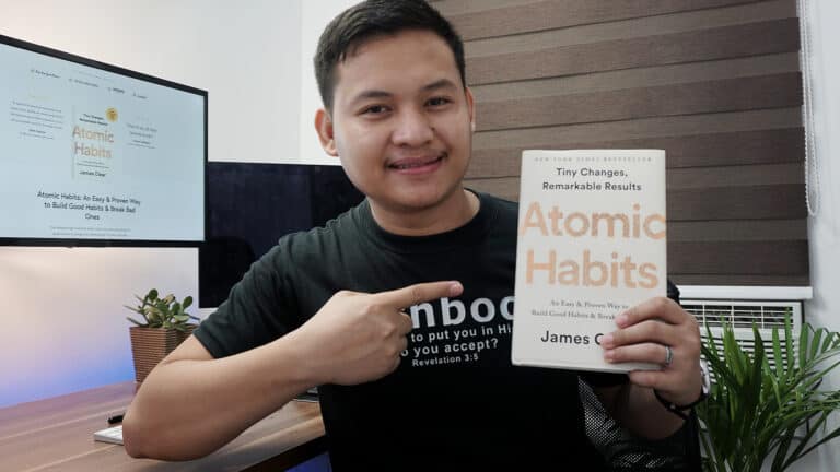 Atomic Habits Book Review: An Easy & Proven Way to Build Good Habits & Break Bad Ones